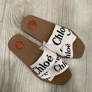 Chloe -Woody Logo Print slides excellent condition Authentic